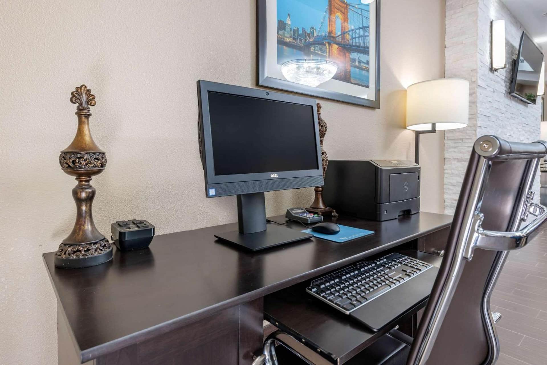 Holiday Inn Express & Suites Hebron - Cincinnati Airport by IHG