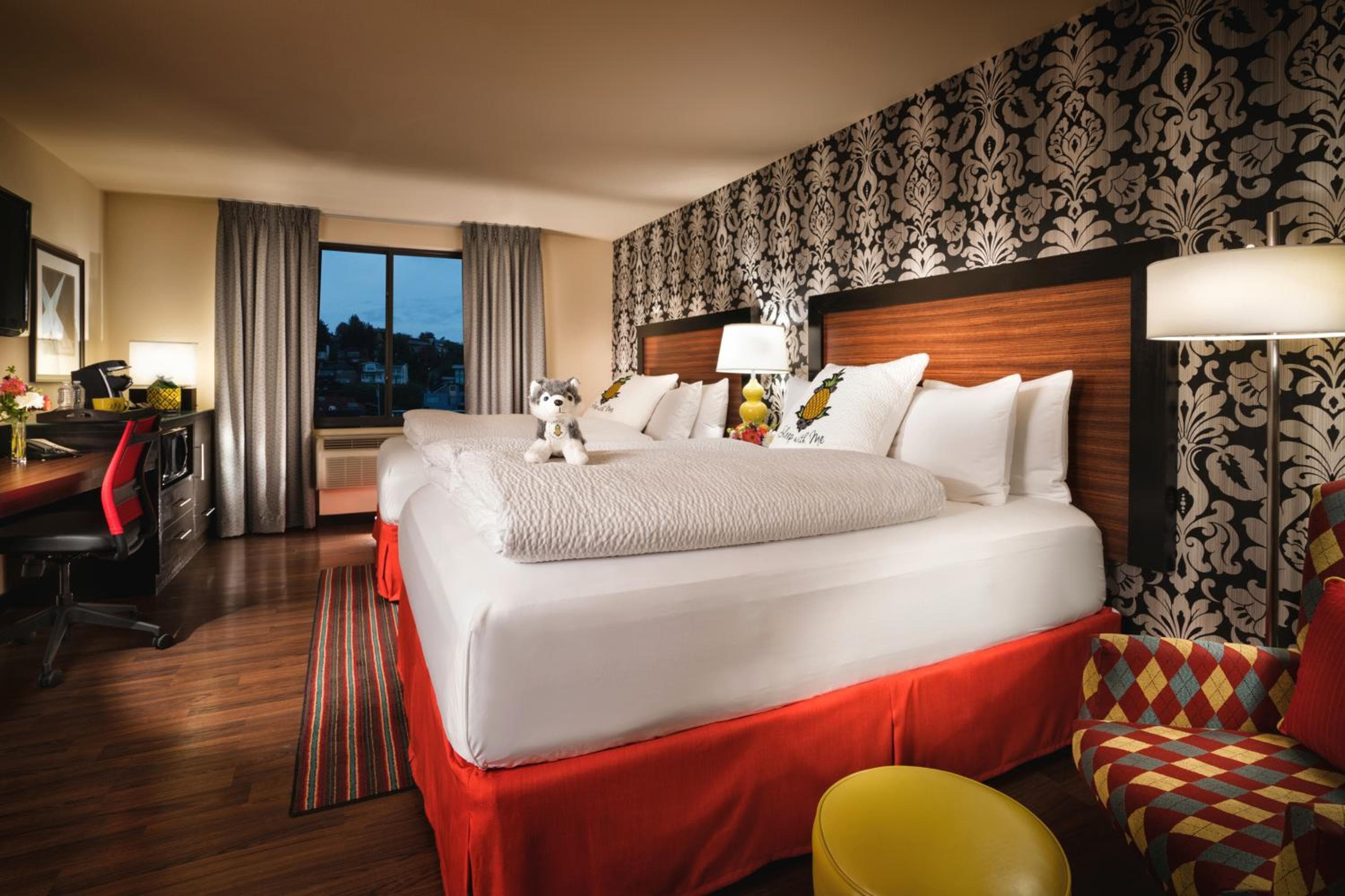 Staypineapple, The Maxwell Hotel, Seattle Center Seattle