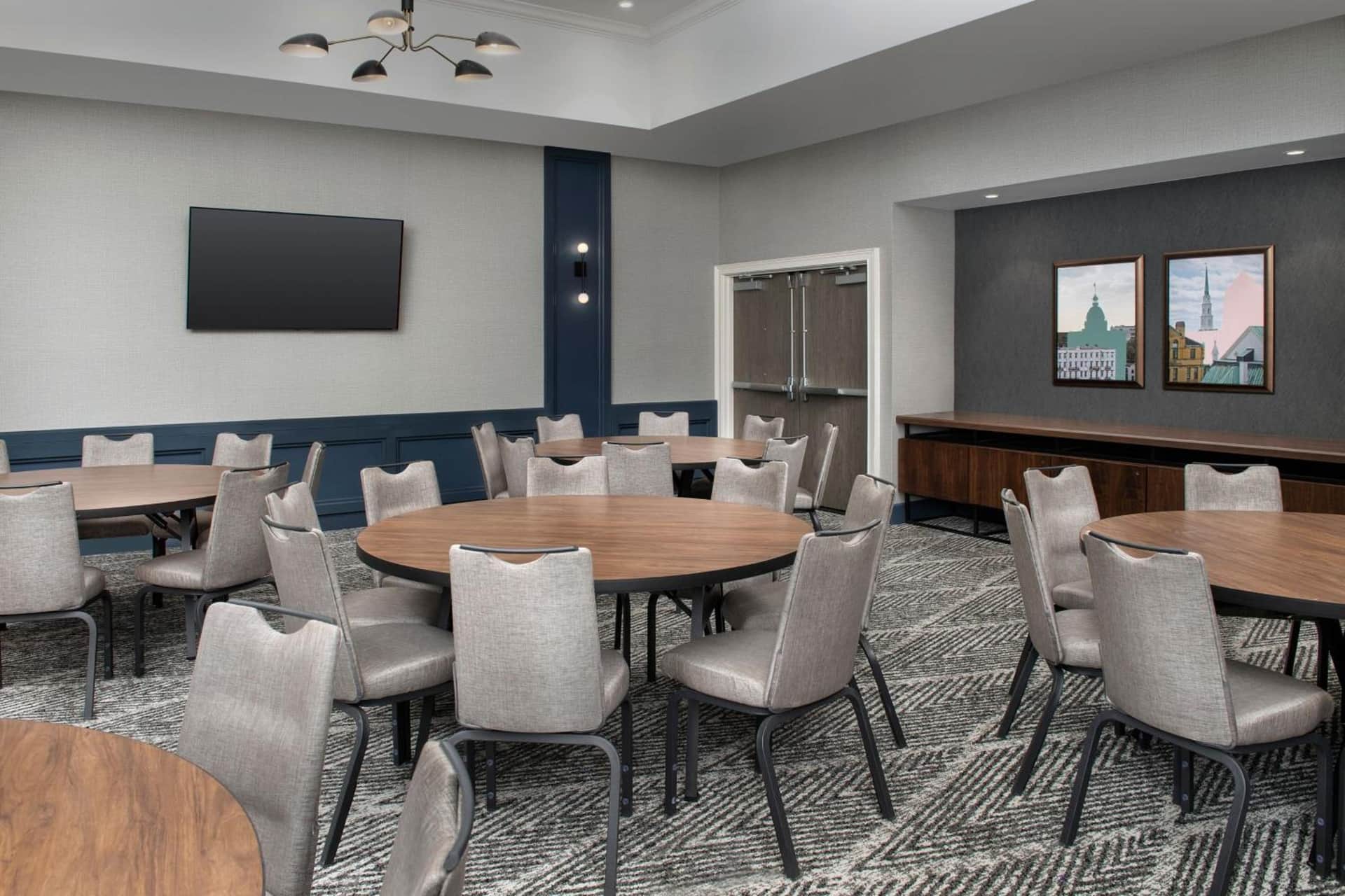 Courtyard by Marriott Savannah Downtown - Historic District