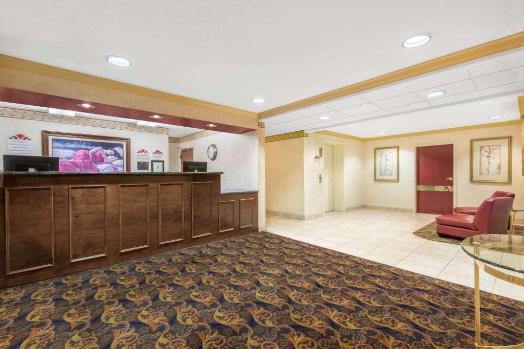 Lancaster Suites