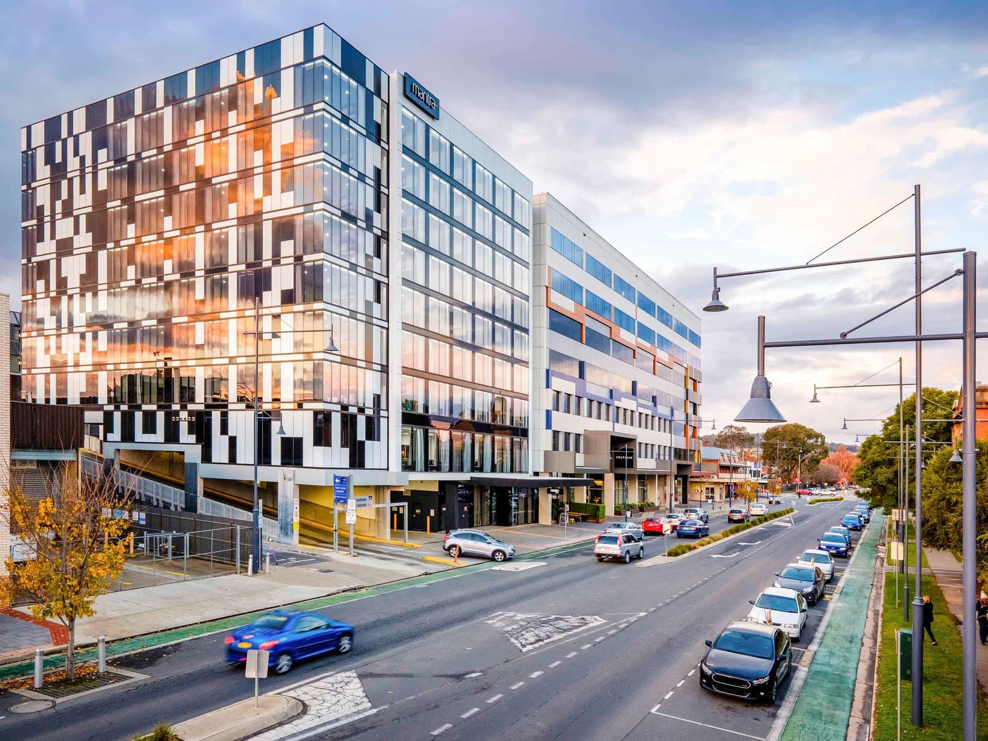 Mantra Albury