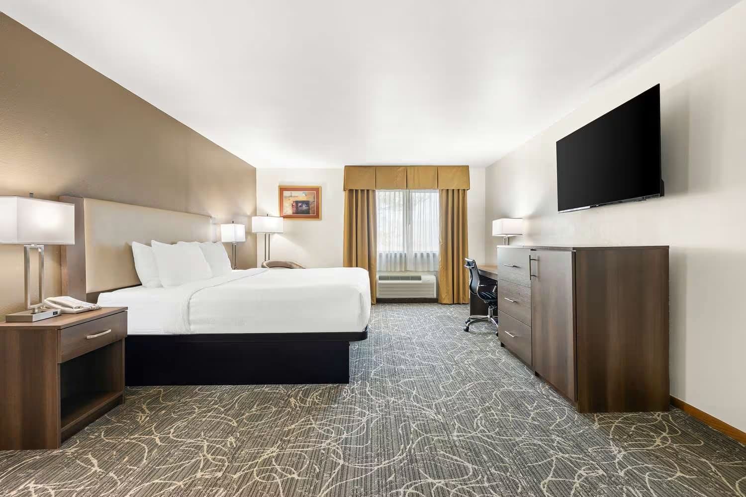 Best Western West Towne Suites