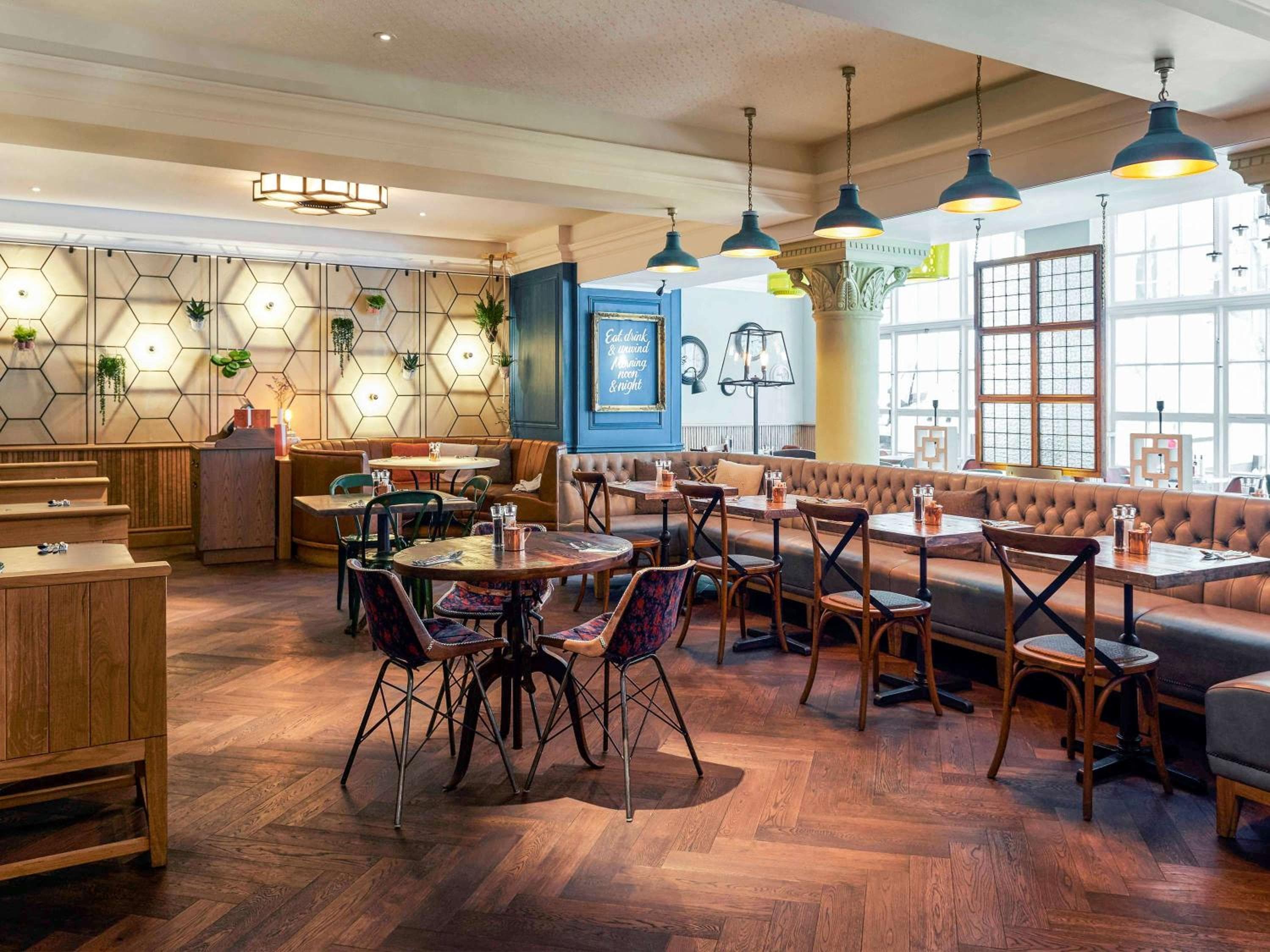 Bristol Grand Hotel By Sunday