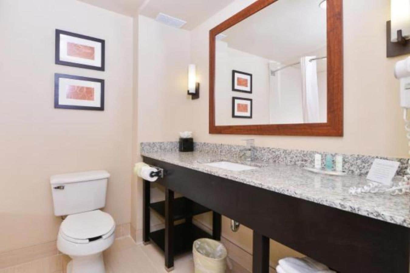 Comfort Suites University - Research Park