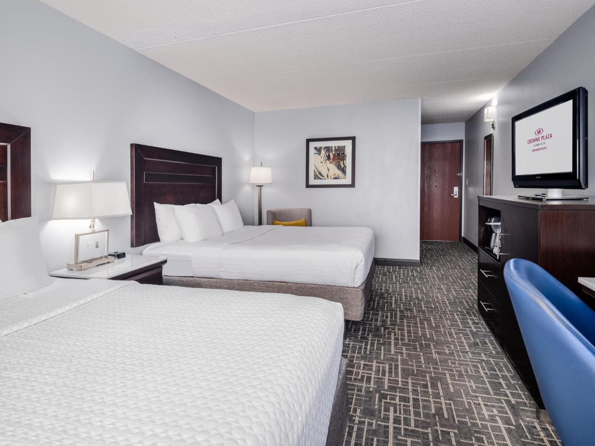 Crowne Plaza Milwaukee Airport by IHG