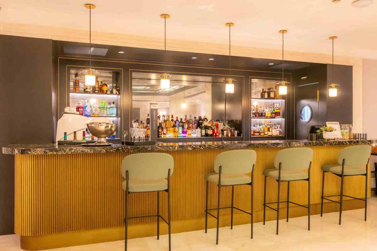 Balmoral Hotel