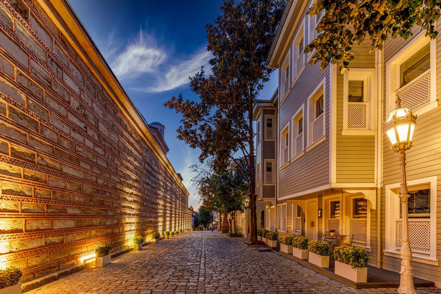 Hagia Sofia Mansions Istanbul, Curio Collection by Hilton
