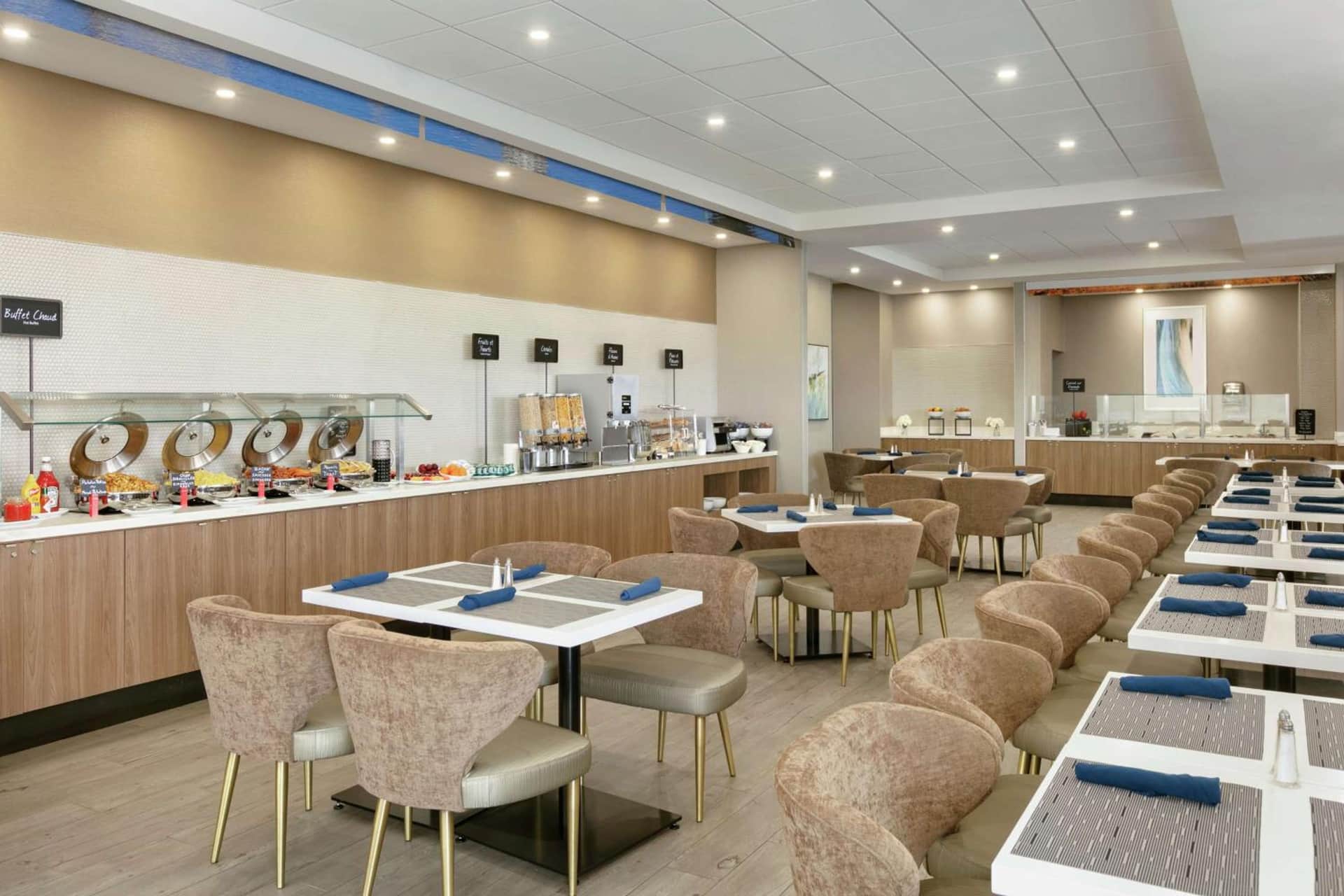 Embassy Suites by Hilton Montreal Airport