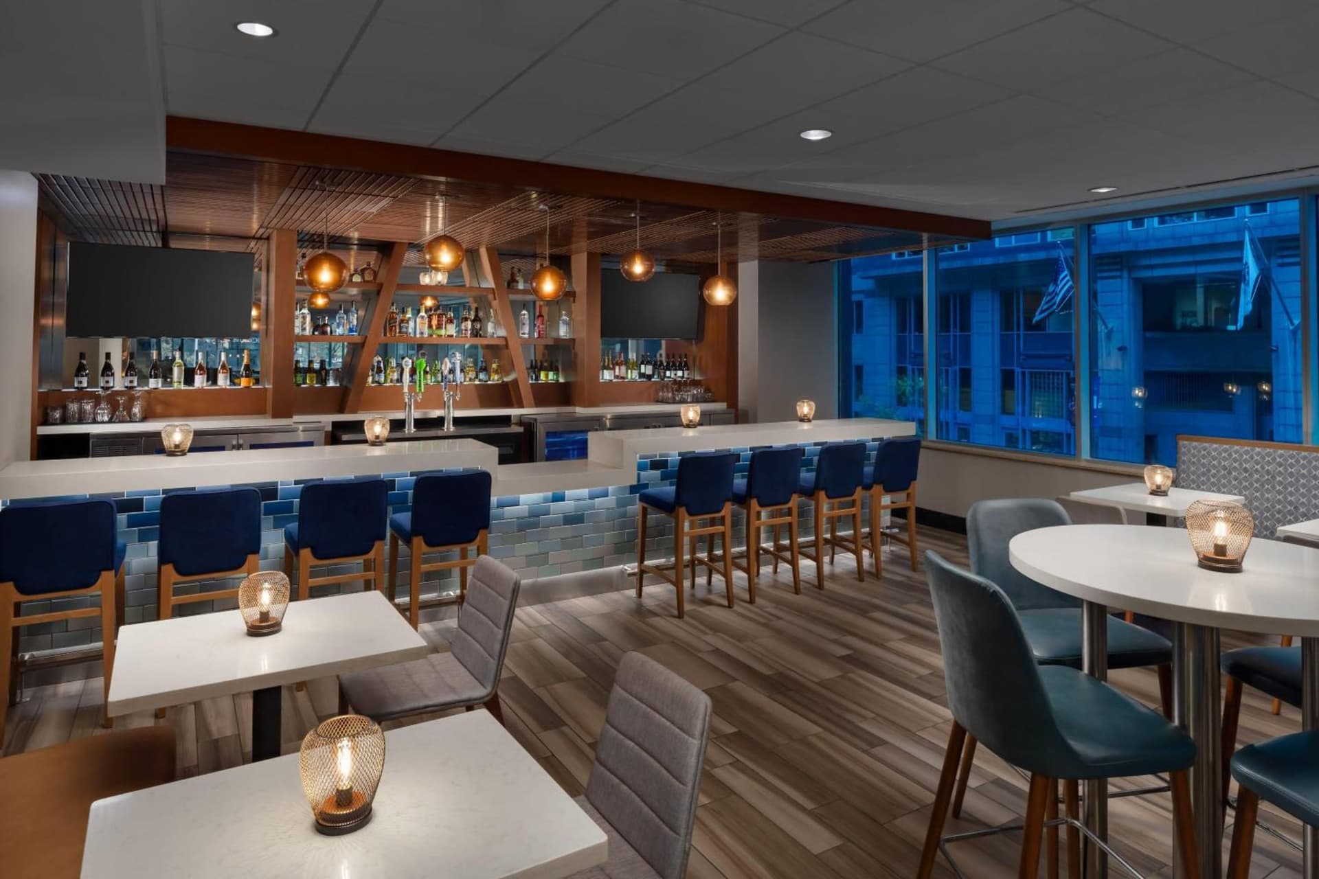La Quinta Inn & Suites by Wyndham Chicago Downtown