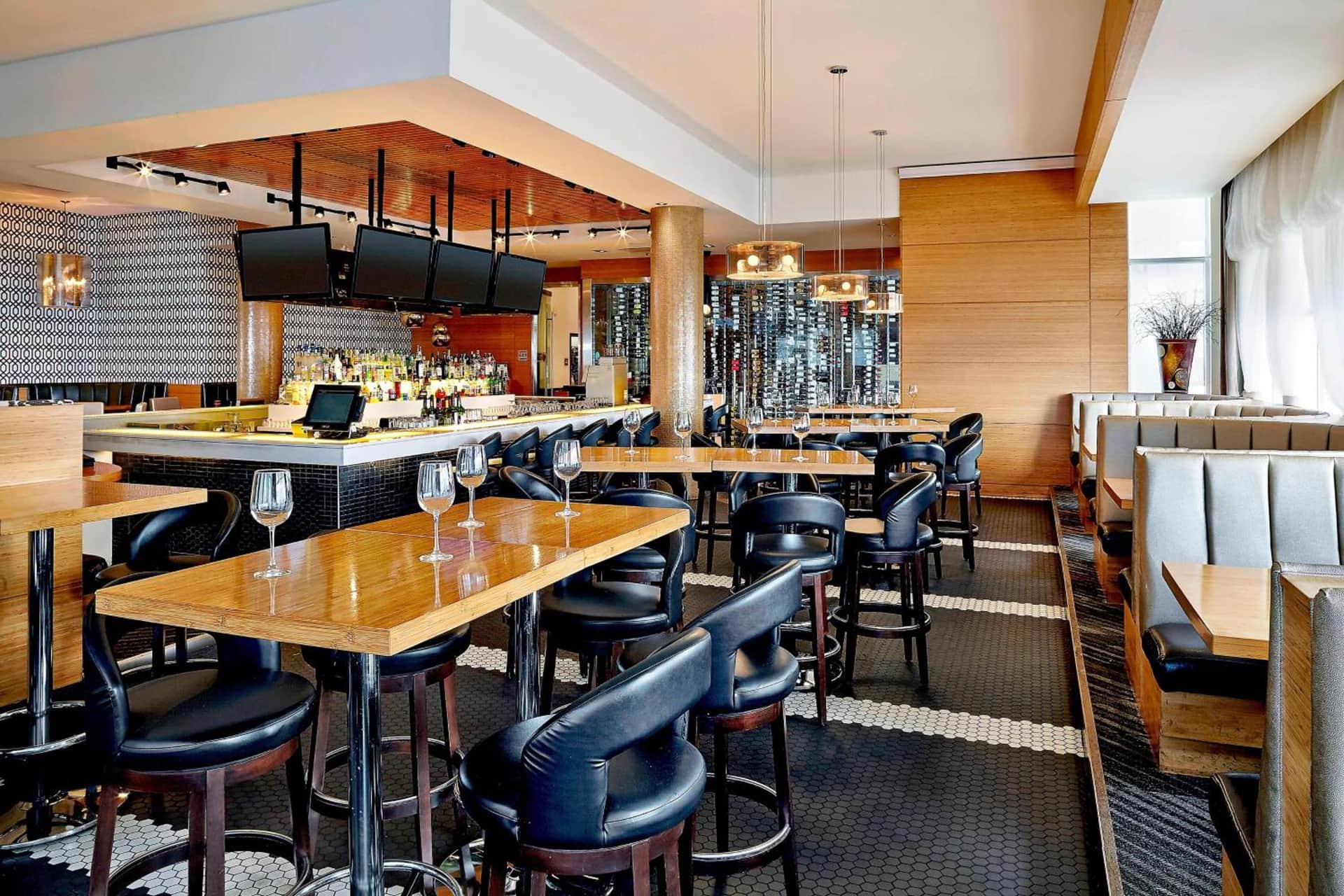 Four Points By Sheraton Calgary Airport