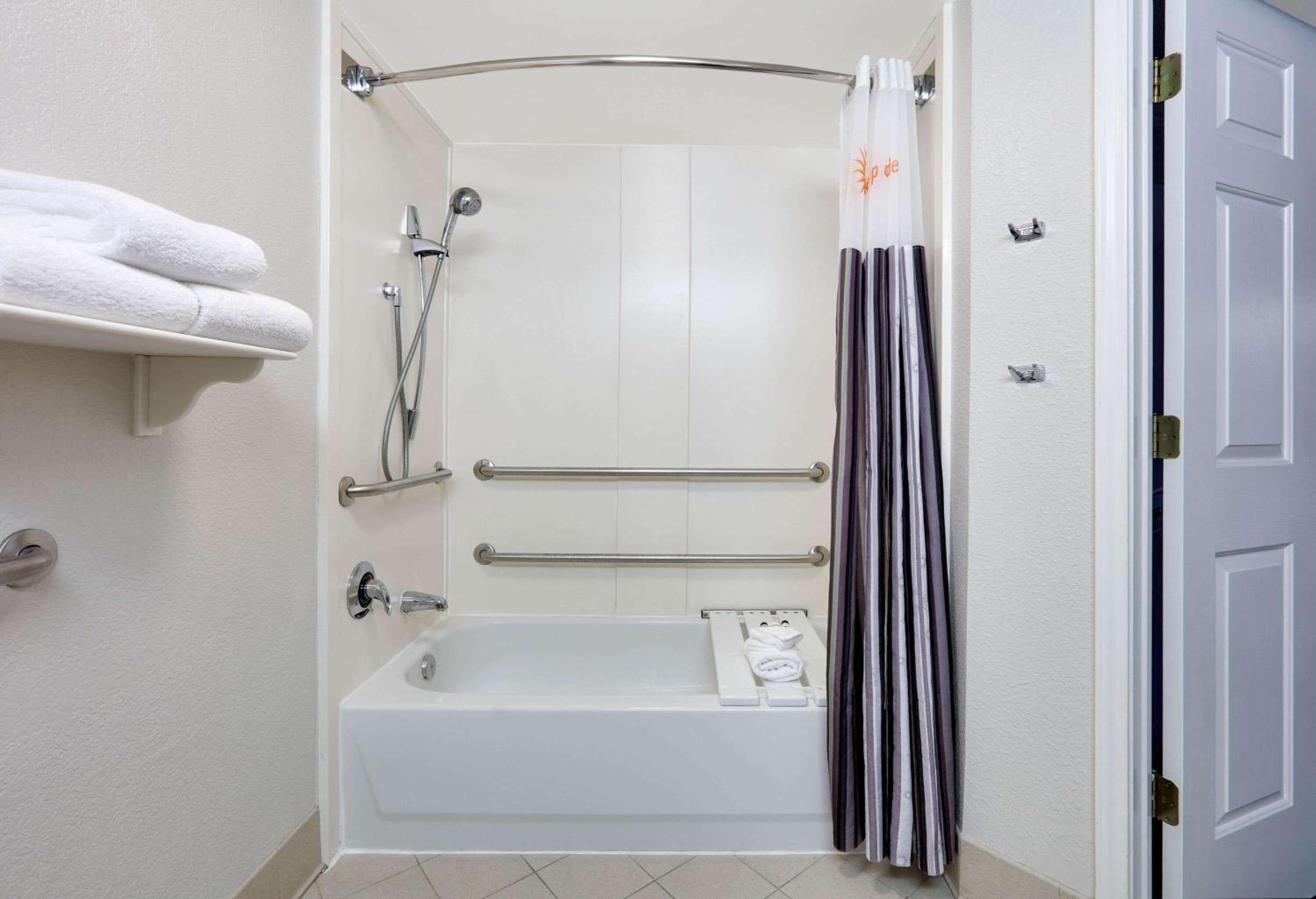 La Quinta by Wyndham Dallas North Central