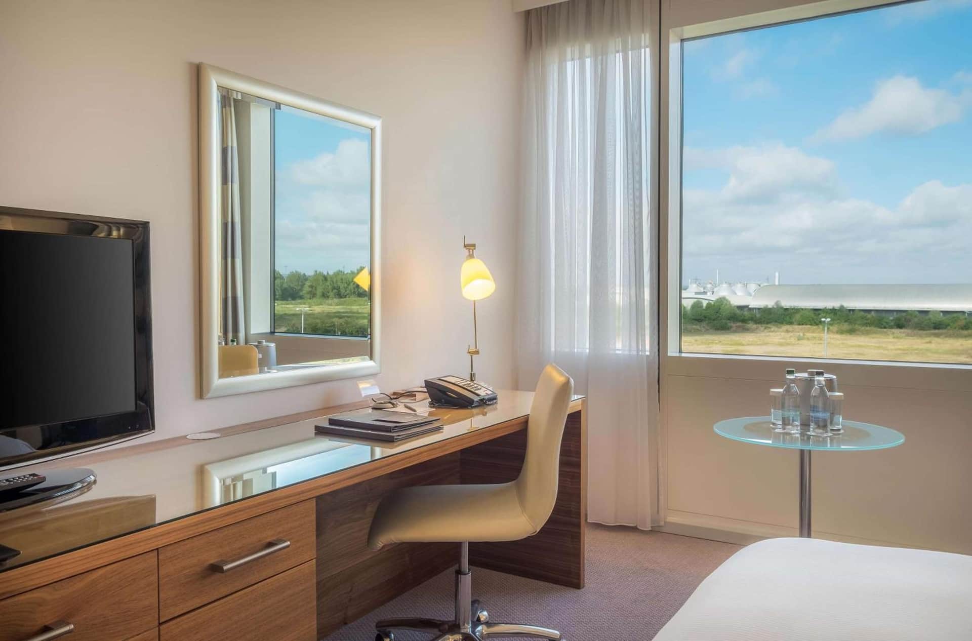 Hilton Reading