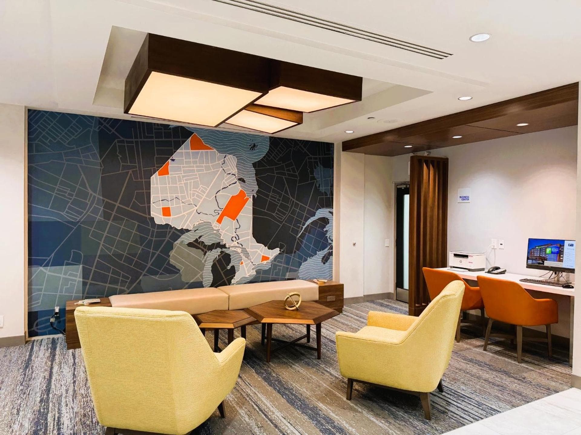 Holiday Inn Express & Suites Ottawa West - Nepean by IHG