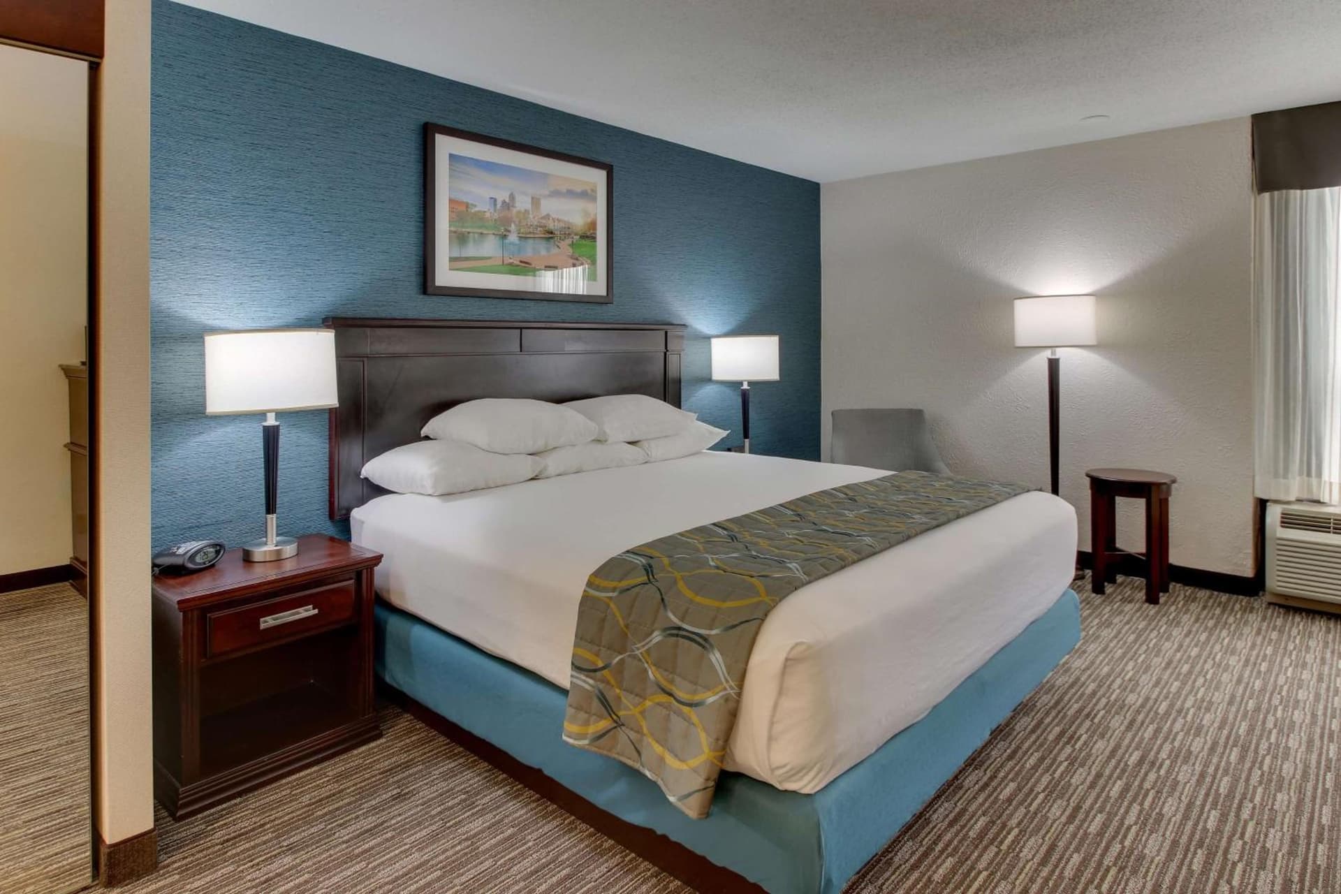 Best Western PLUS INDIANAPOLIS NORTH AT PYRAMIDS