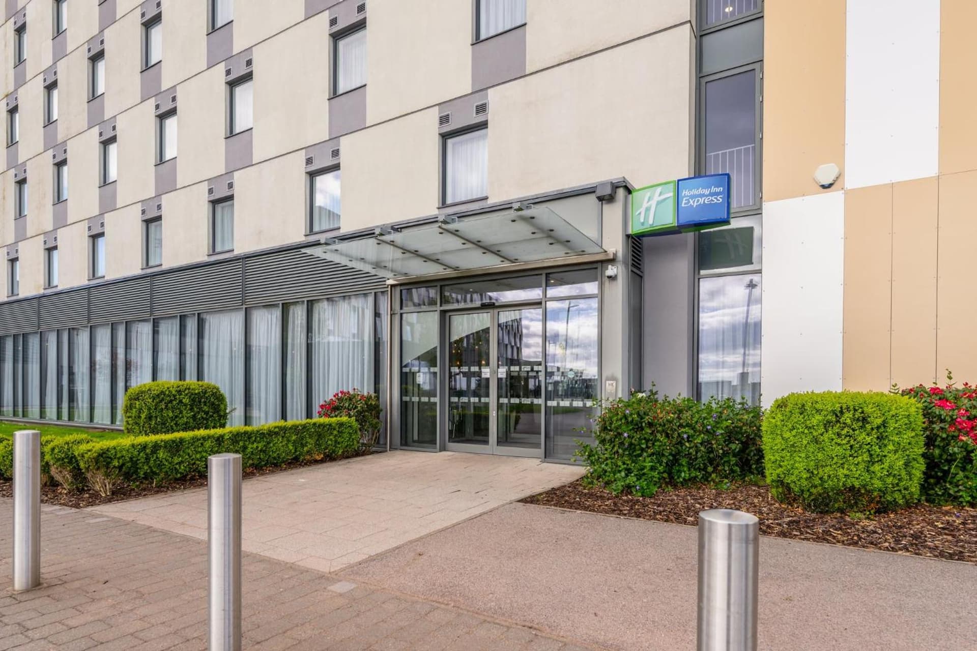 Holiday Inn Express Aberdeen Airport