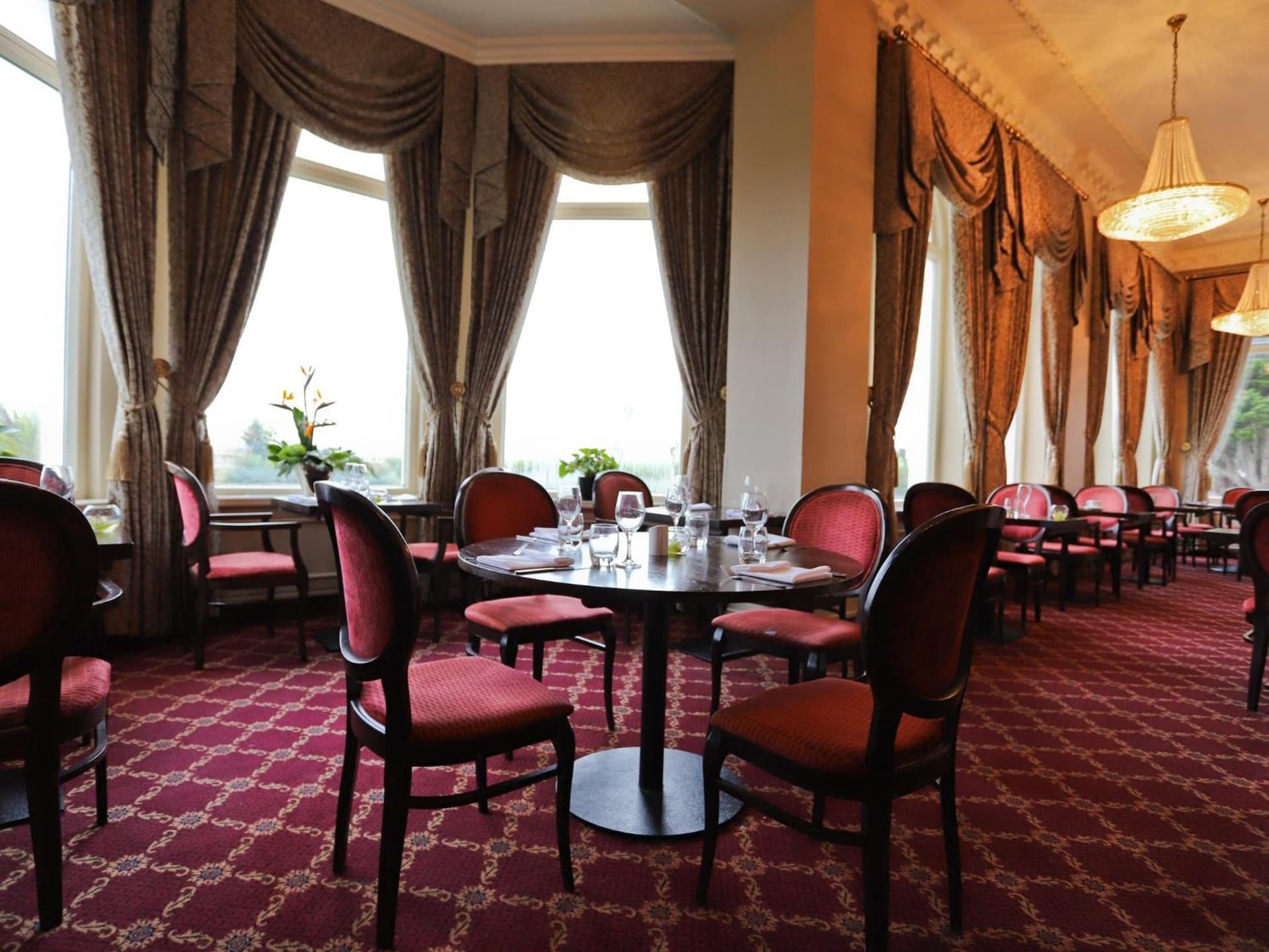 Bournemouth Carlton Hotel, By Belvilla