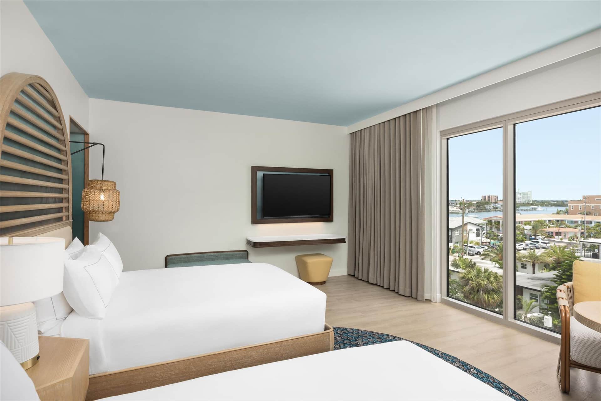 The Hiatus Clearwater Beach, Curio Collection by Hilton