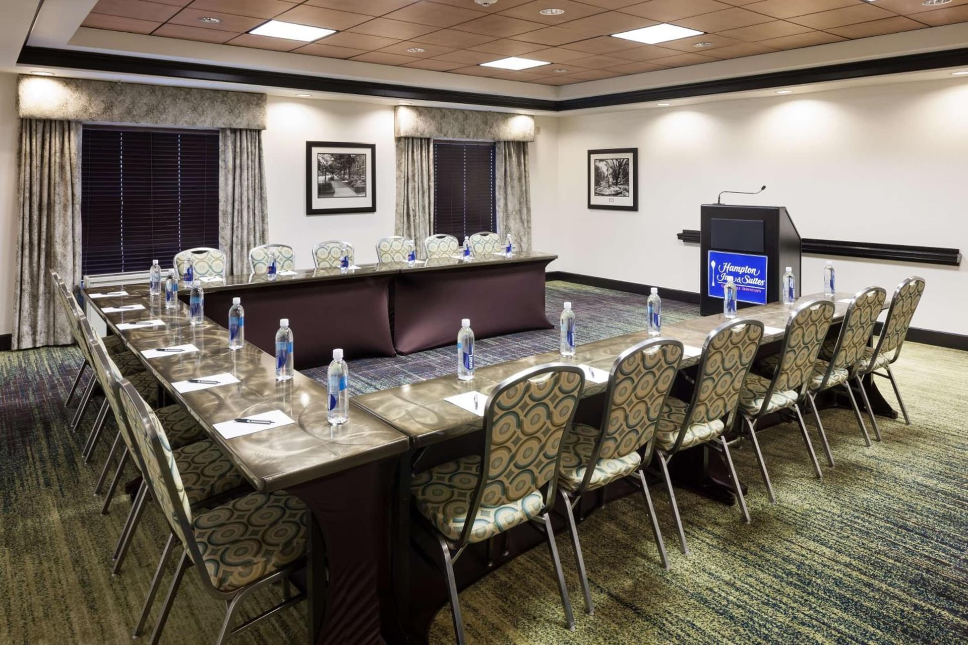 Hampton Inn Suites - Gainesville Downtown