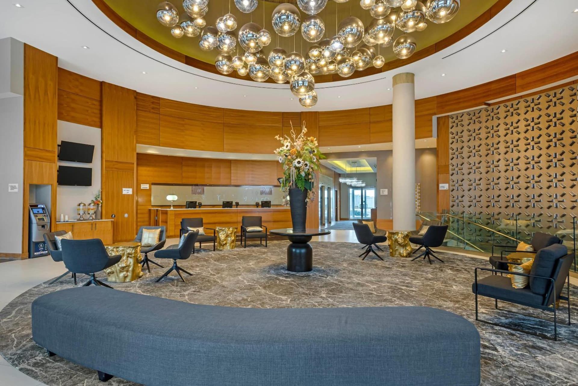 Radisson Hotel and Conference Centre Calgary Airport