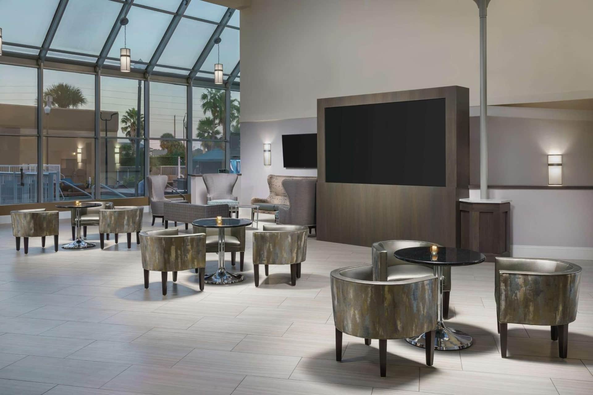 DoubleTree by Hilton Orlando Airport