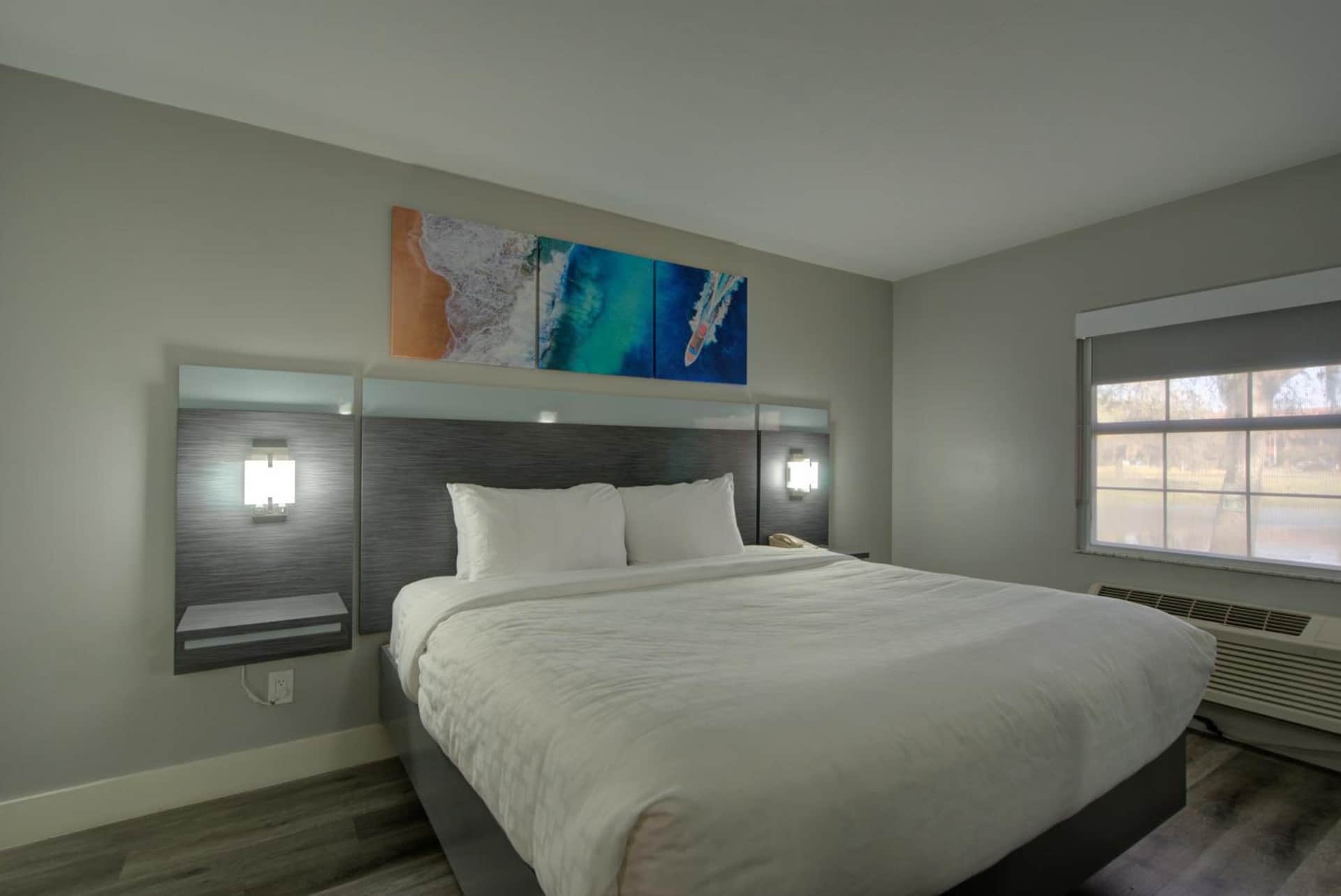 Clarion Pointe Tampa-Brandon Near Fairgrounds and Casino