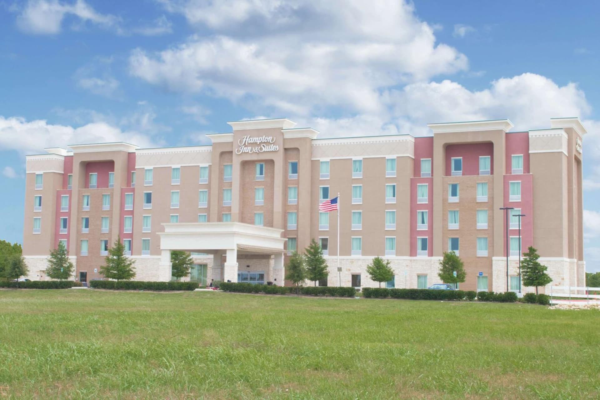Hampton Inn & Suites Dallas/Frisco North-FieldhouseUSA