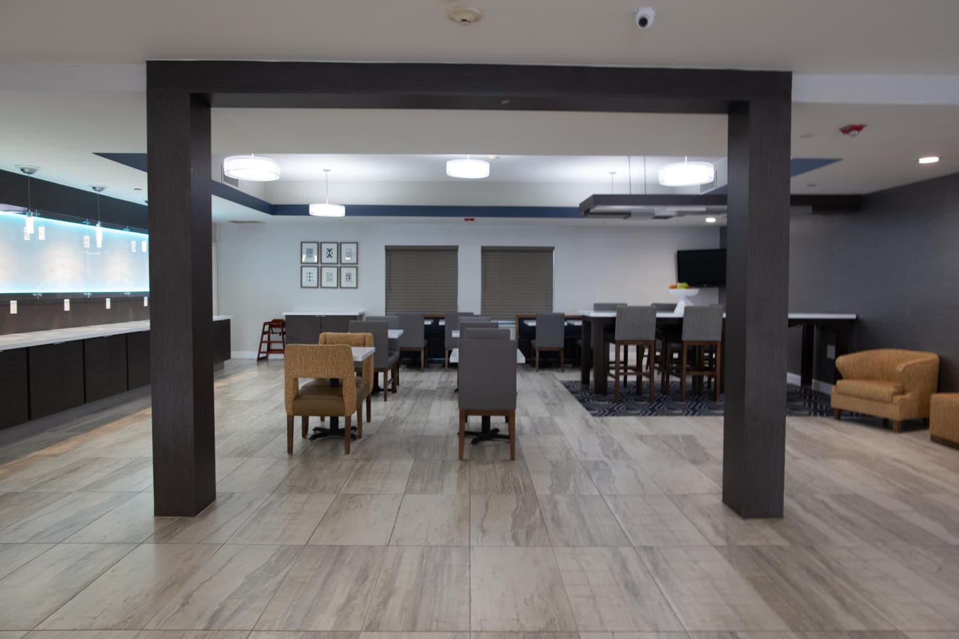 La Quinta Inn & Suites by Wyndham Houston East at Normandy