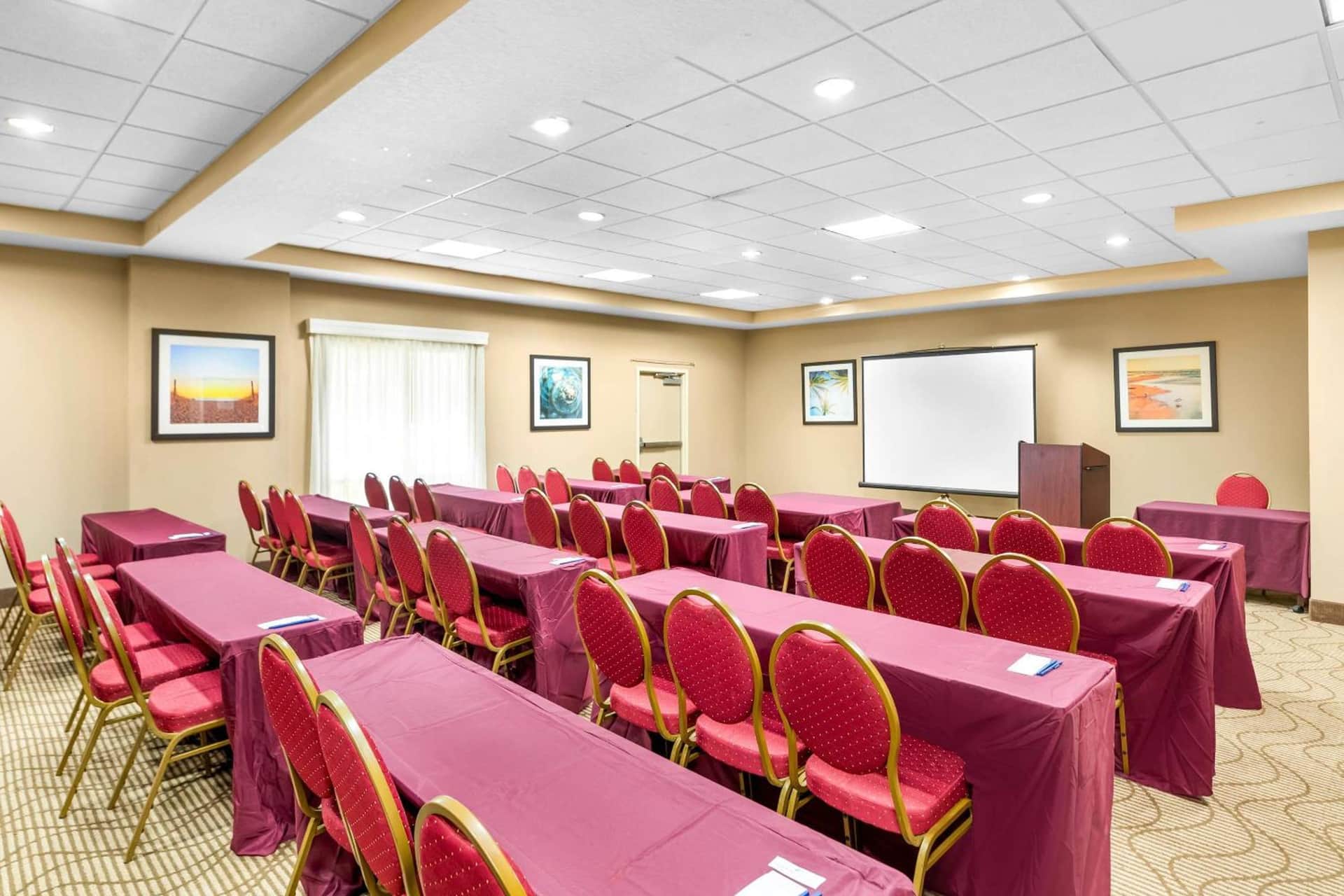 Comfort Suites Orlando Airport