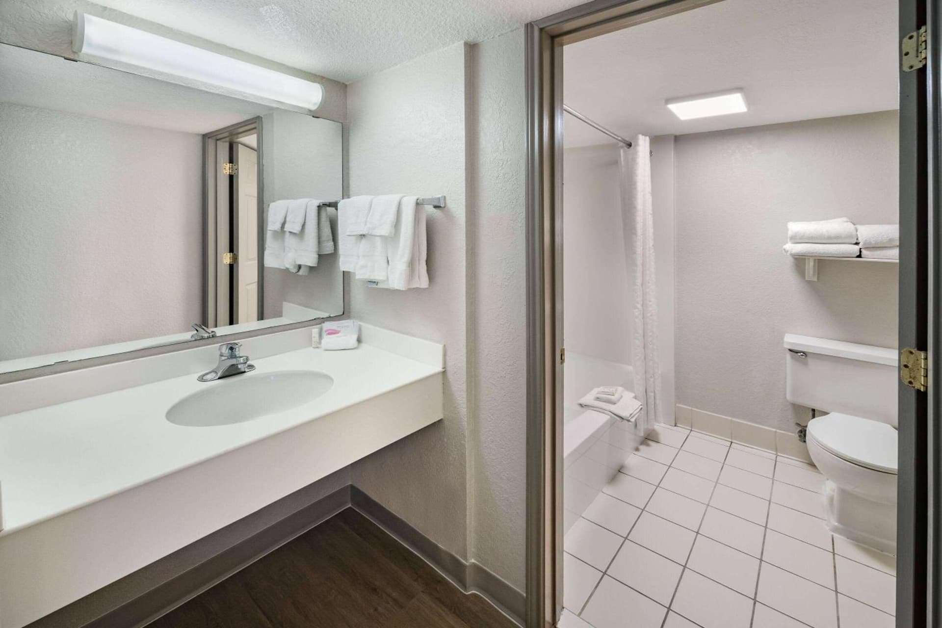 Days Inn by Wyndham Del Rio