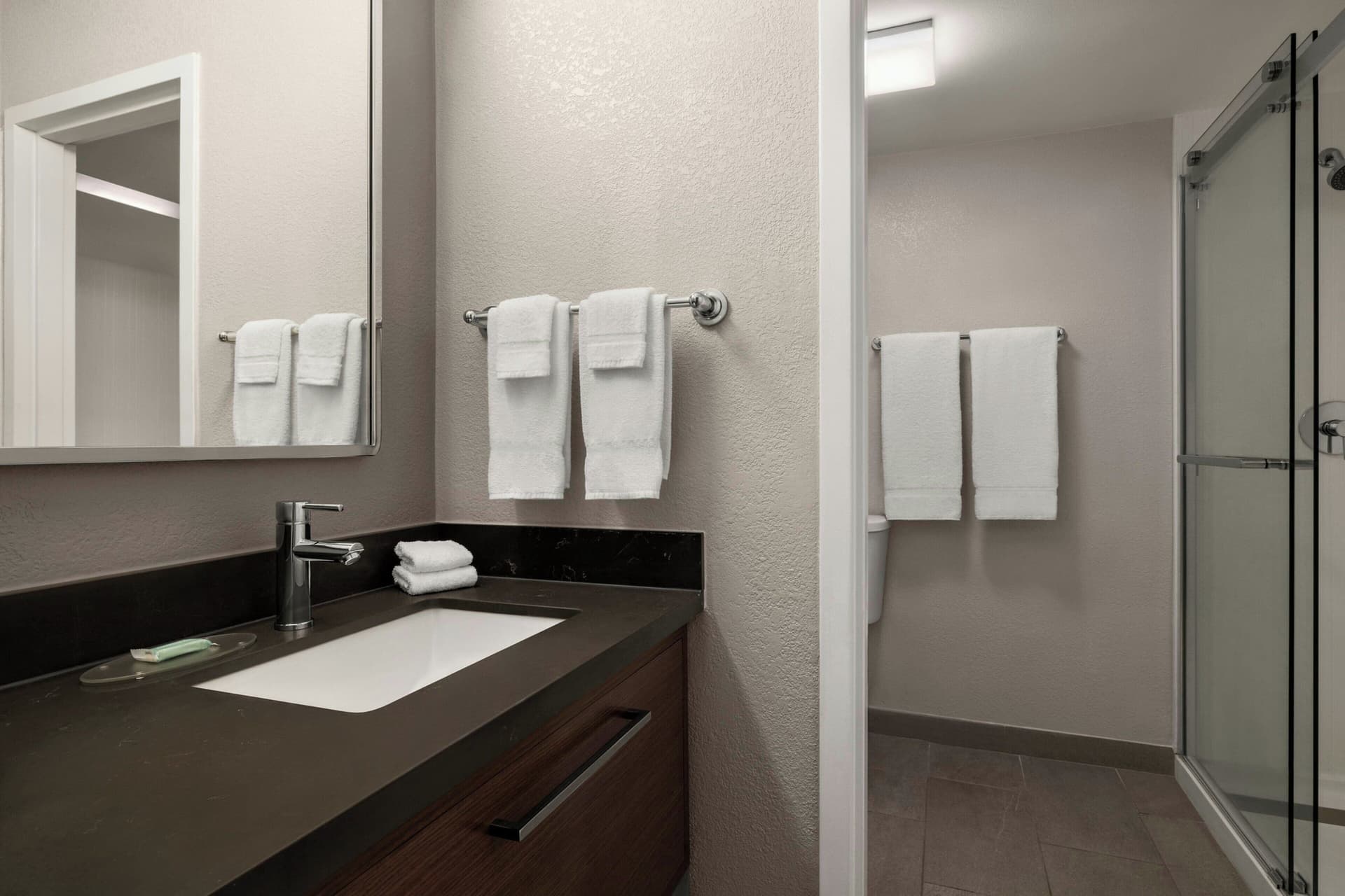 Courtyard by Marriott Atlanta Northlake
