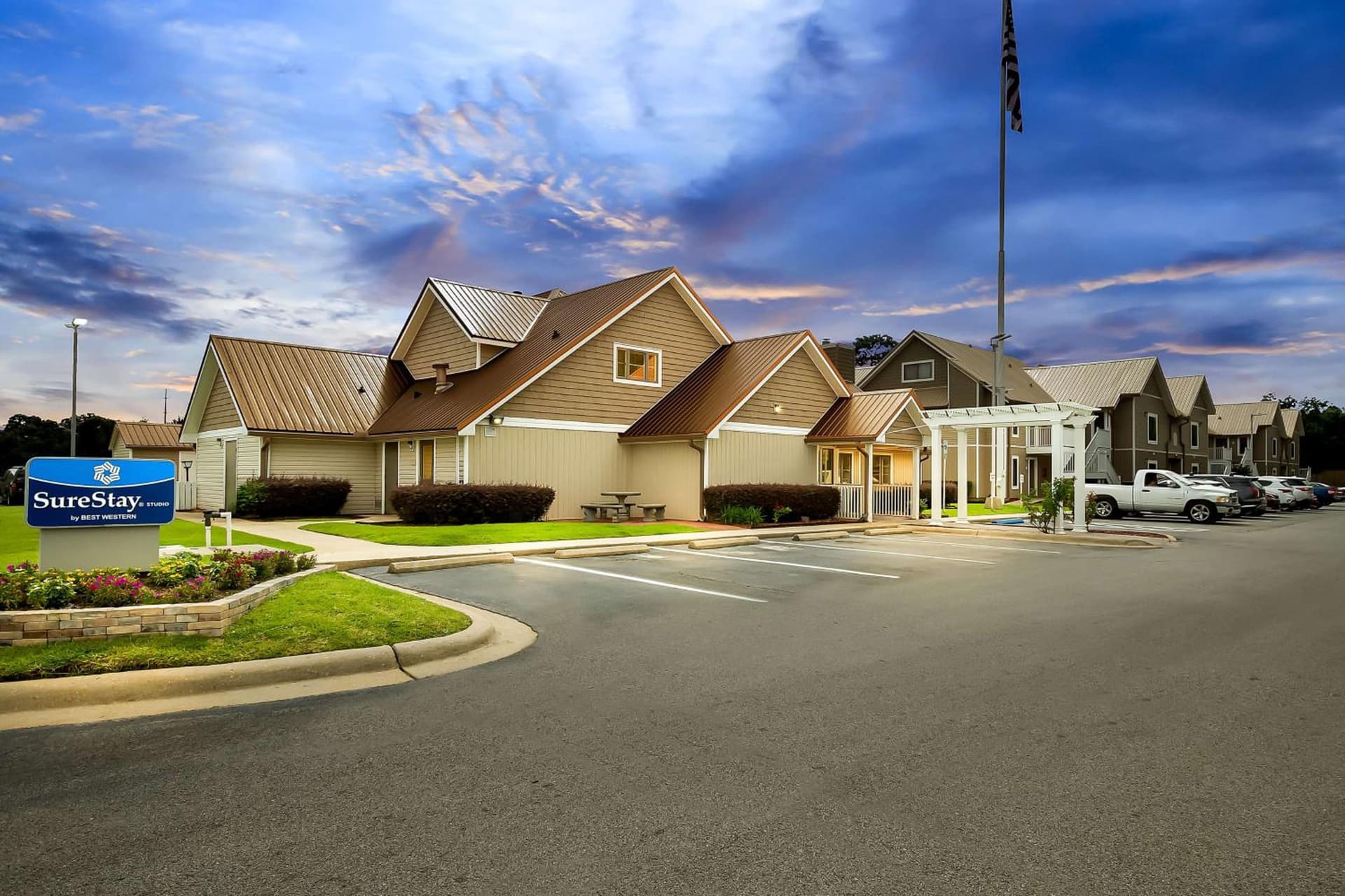 SureStay Studio by Best Western Pensacola
