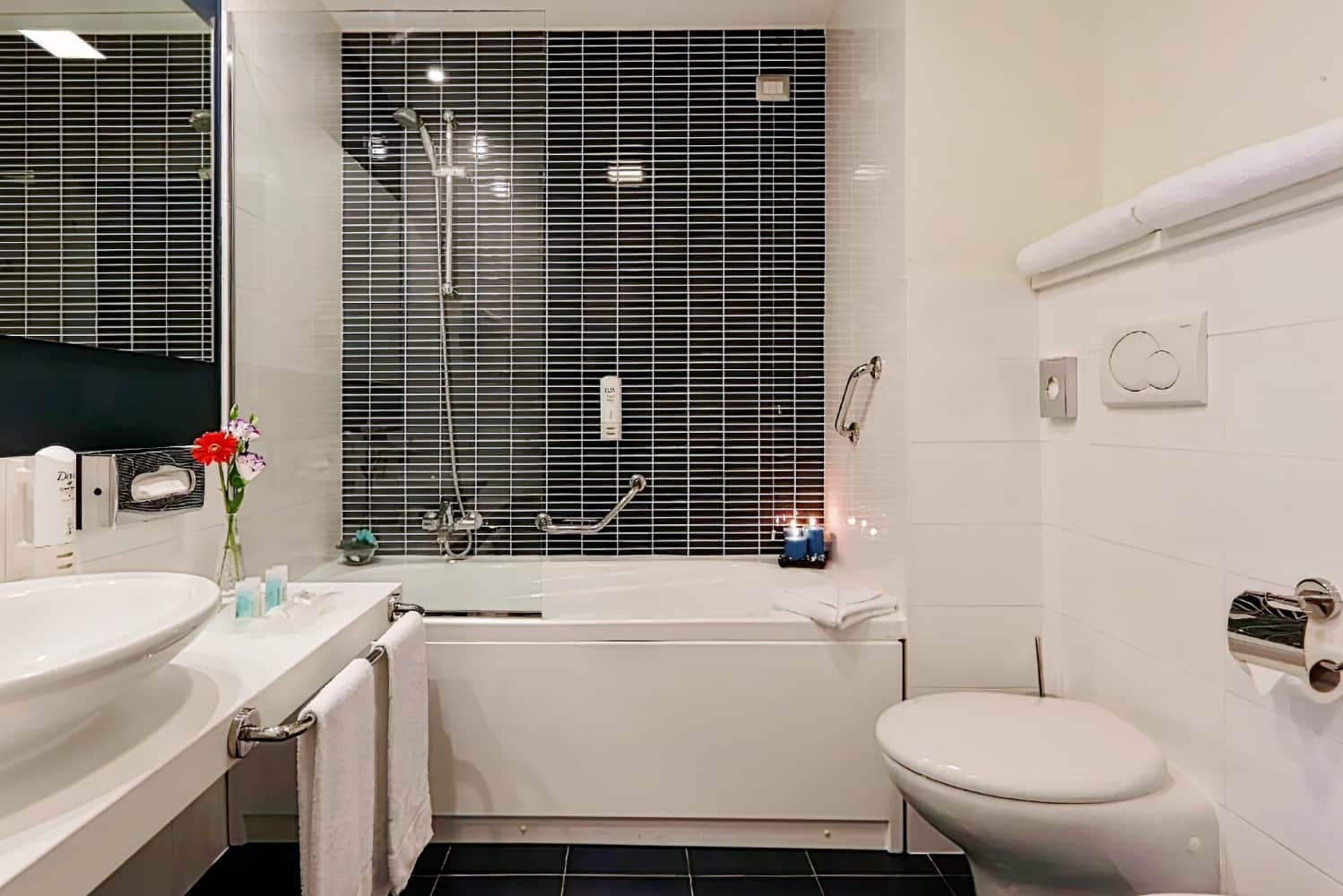 Holiday Inn Milan Nord Zara