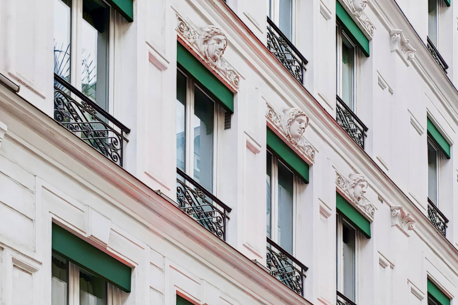 10 Opéra by HappyCulture