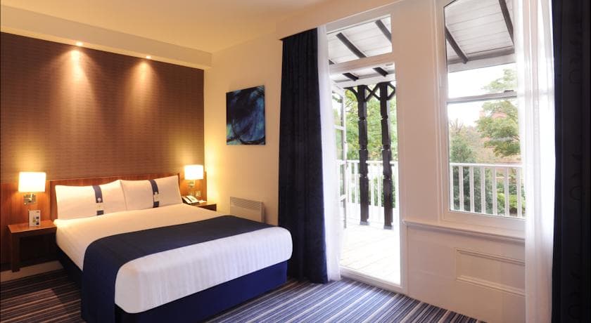 Holiday Inn Express Liverpool Hoylake