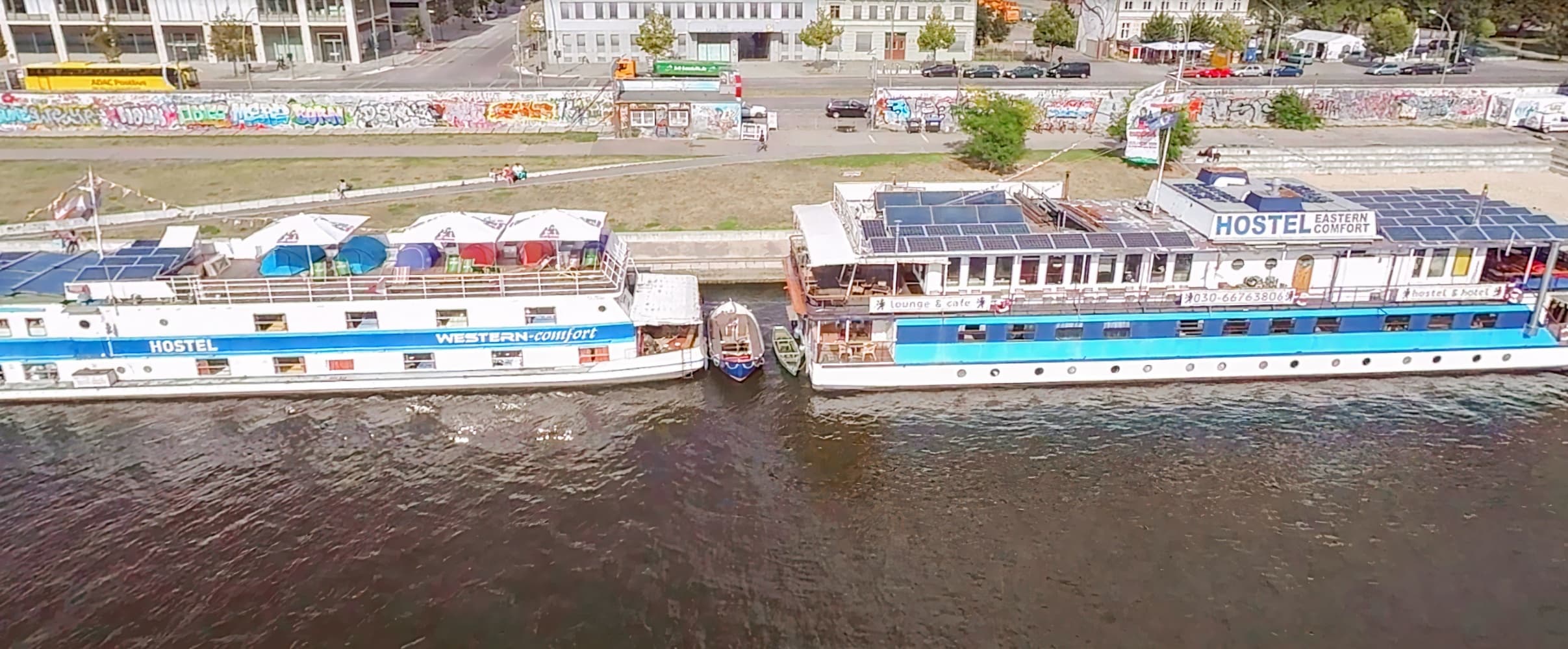 Eastern Comfort Hostel & Hotel Boat