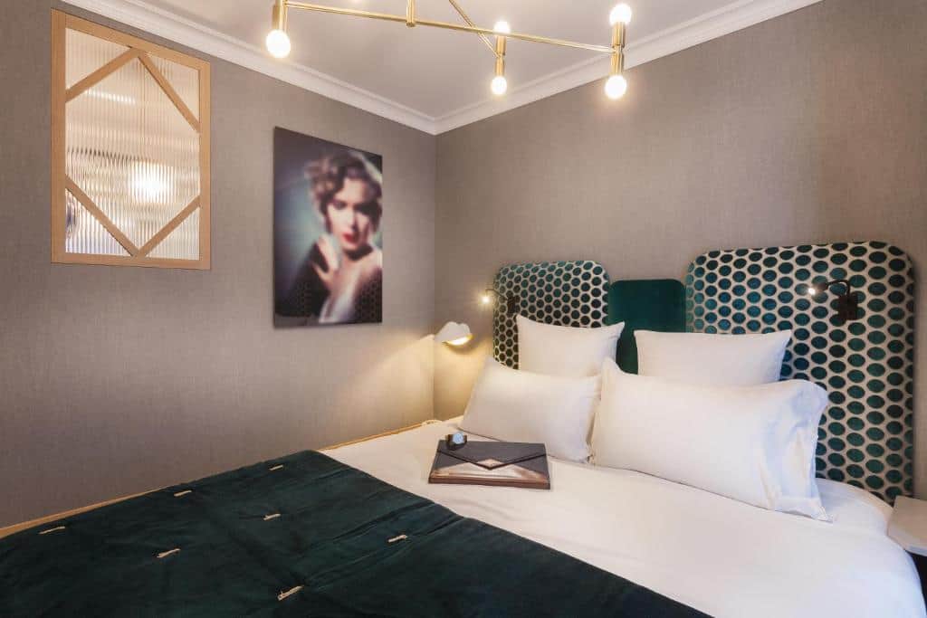 Handsome Hôtel by Elegancia