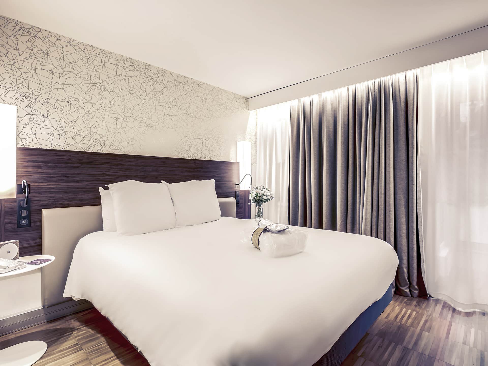 Mercure Paris Arc de Triomphe Étoile Hotel