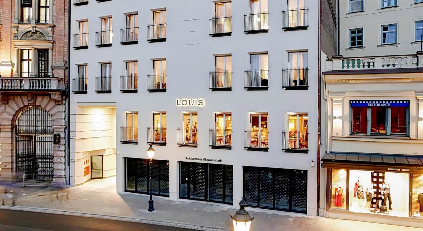 Louis Hotel