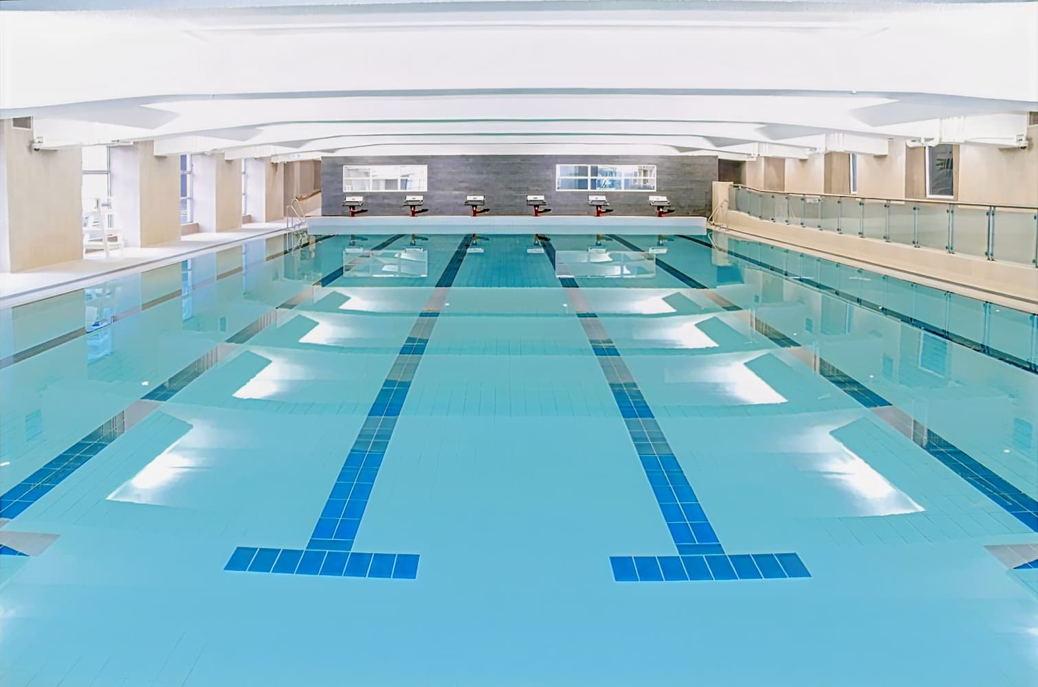 香港基督教青年會 ( The Salisbury – YMCA of Hong Kong )