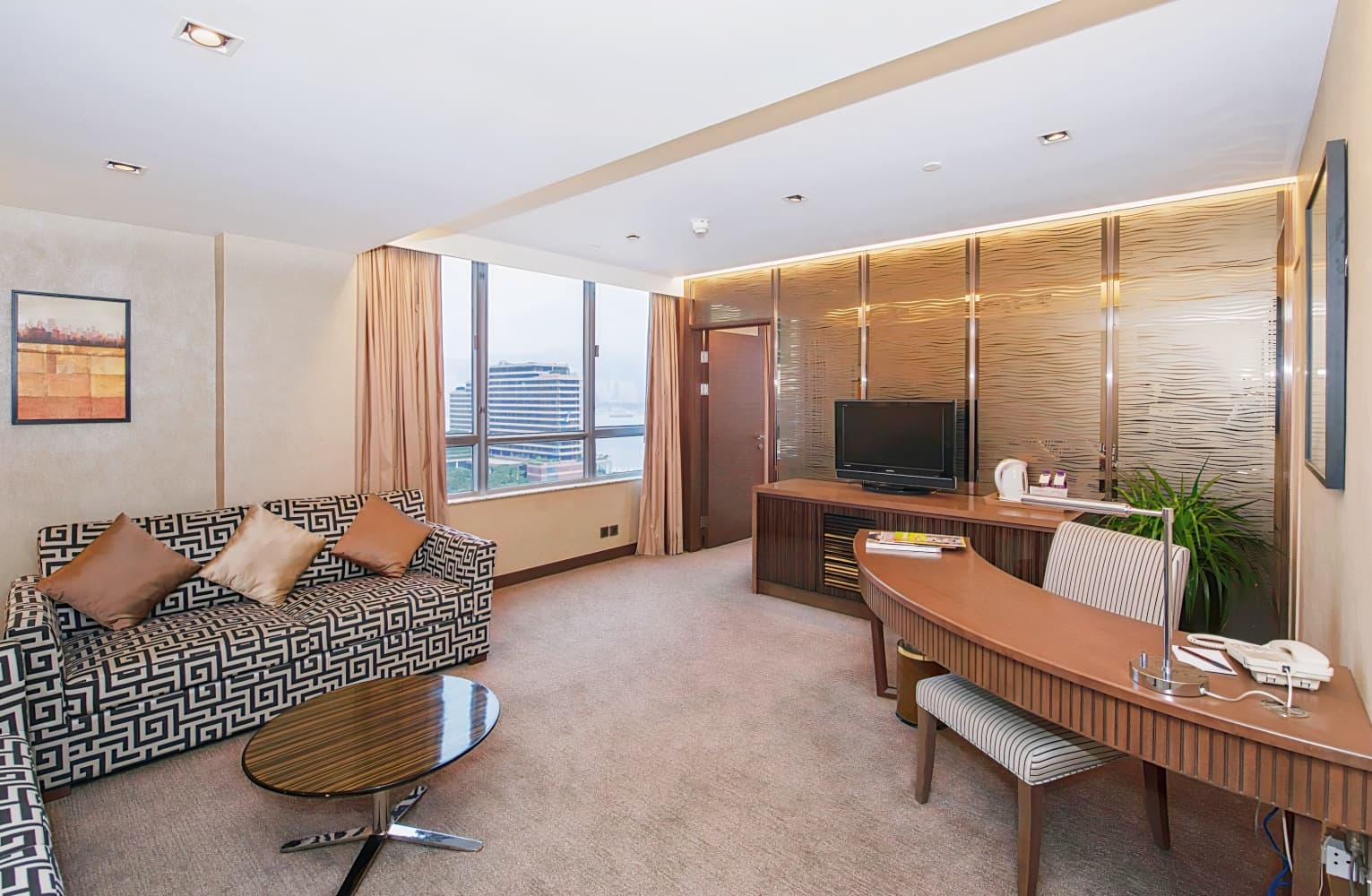 香港基督教青年會 ( The Salisbury – YMCA of Hong Kong )