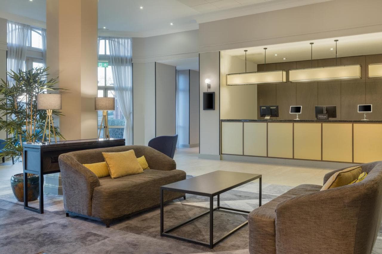 DoubleTree by Hilton Dartford Bridge