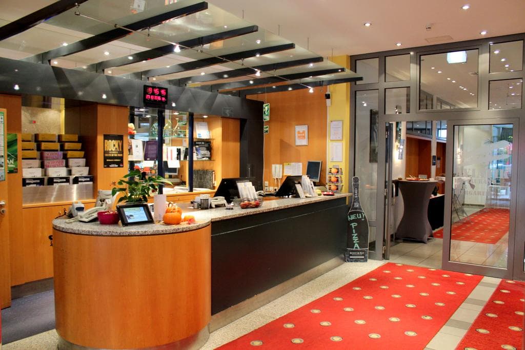 ACHAT Comfort Airport & Messe Stuttgart (Ex Golden Leaf Hotel Stuttgart Airport & Messe)