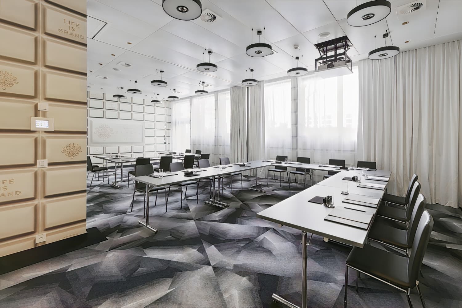 Kameha Grand Zurich, Autograph Collection