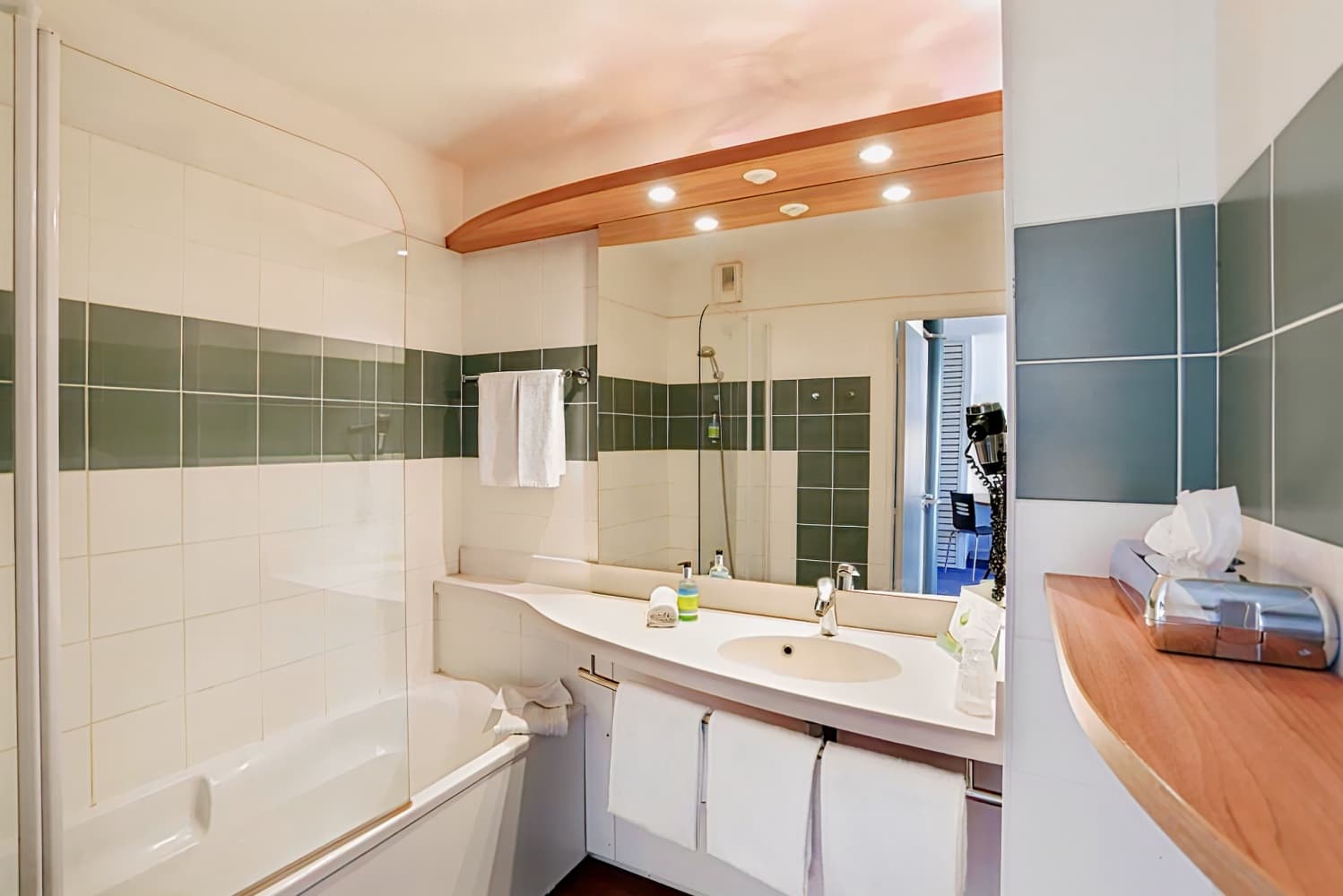 Suite Home
