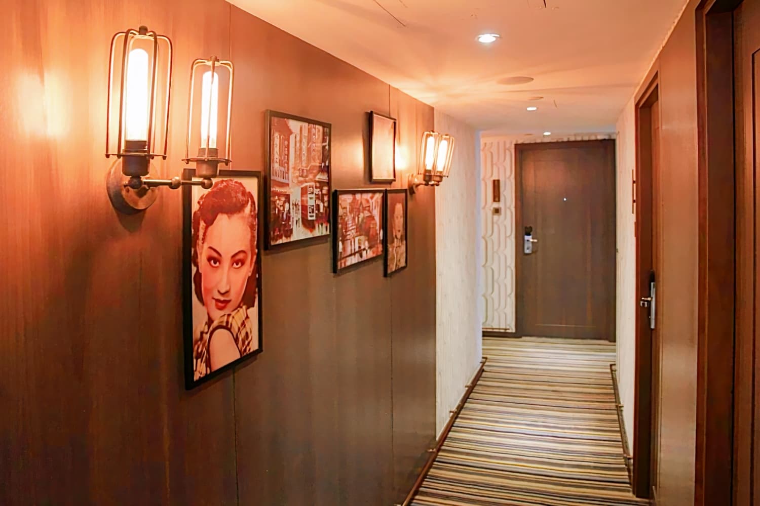 朗逸酒店 ( Largos Hotel )