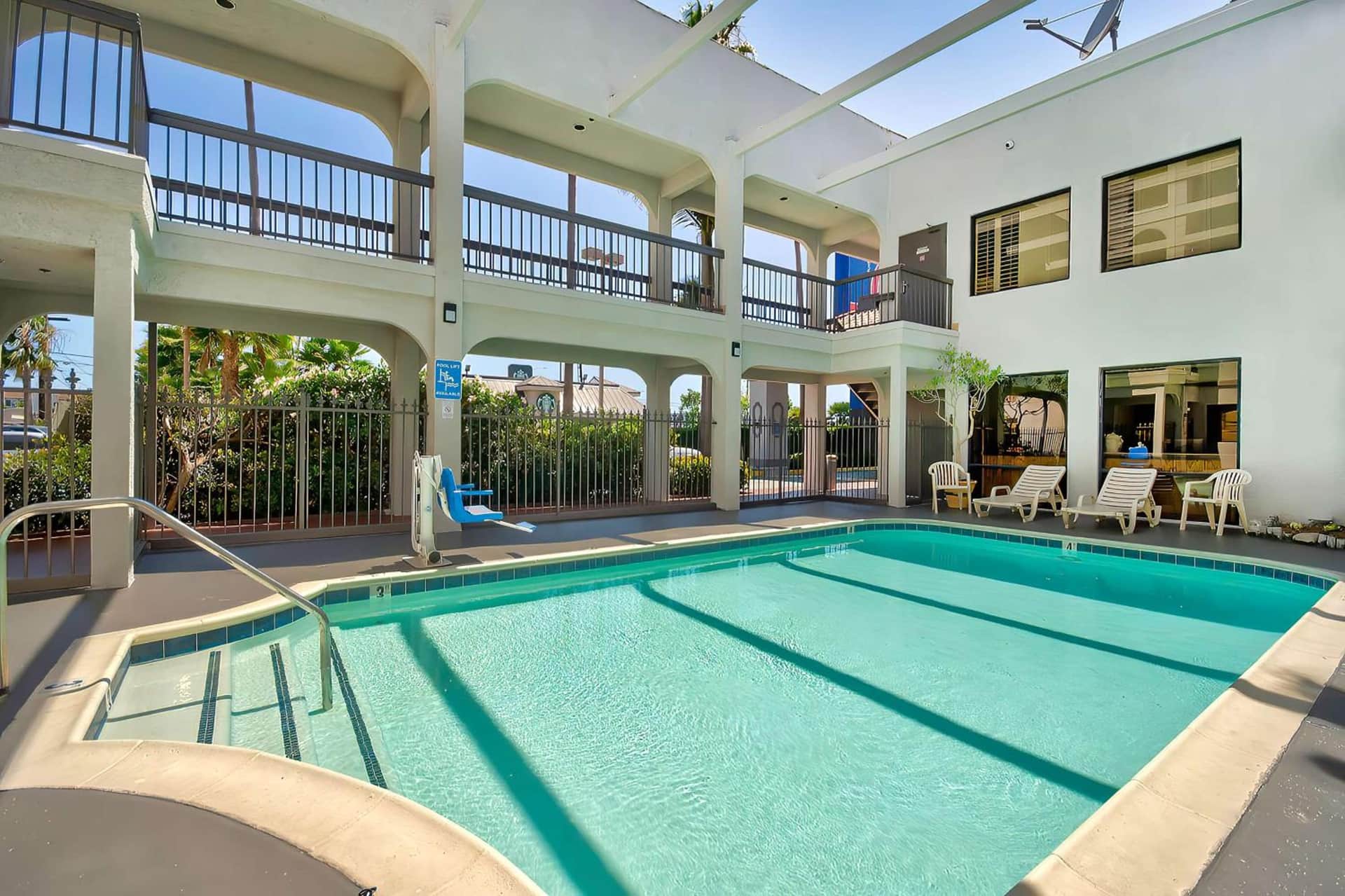 Studio 6 Suites Lawndale