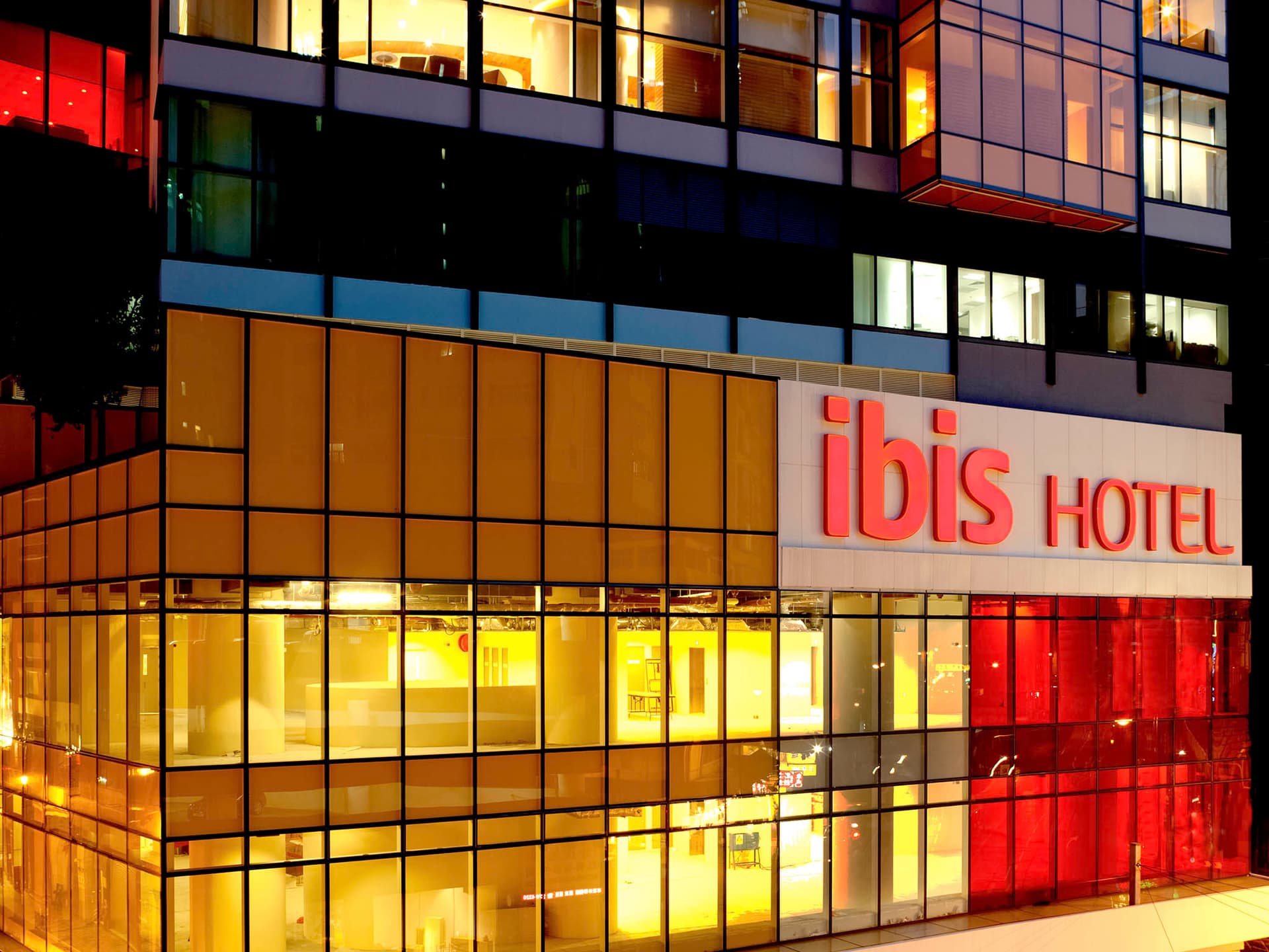 宜必思香港中上環酒店 ( Ibis Hong Kong Central and Sheung Wan Hotel )