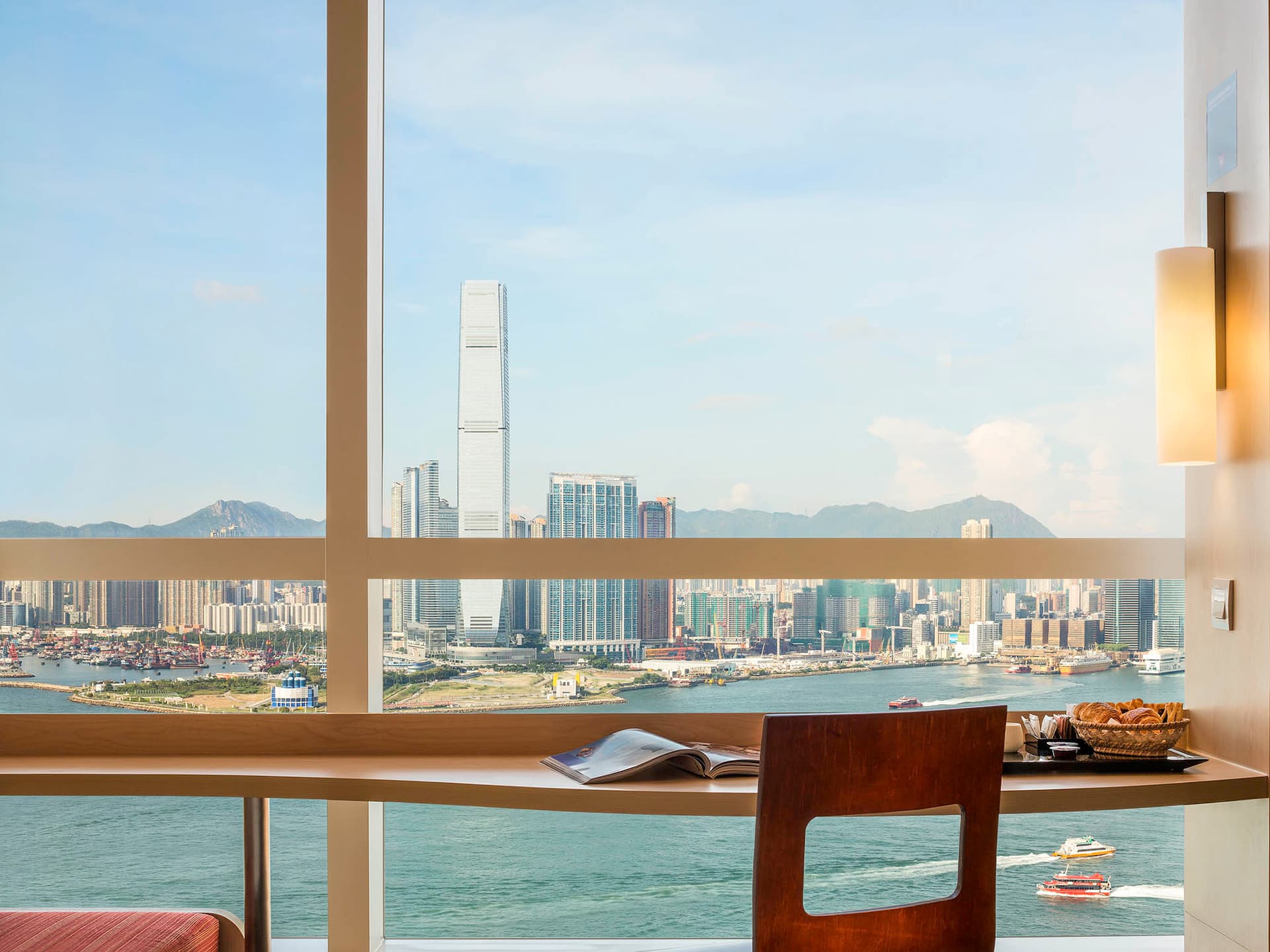 宜必思香港中上環酒店 ( Ibis Hong Kong Central and Sheung Wan Hotel )