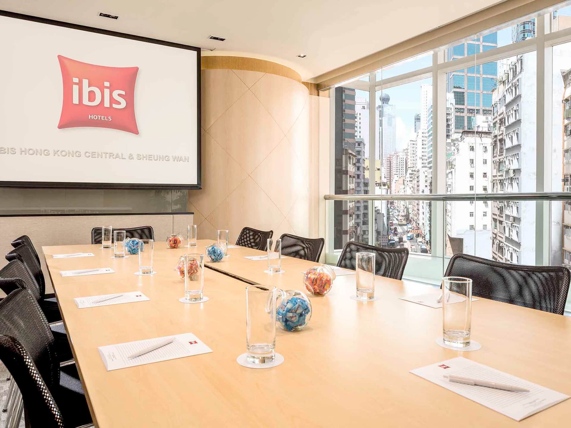 宜必思香港中上環酒店 ( Ibis Hong Kong Central and Sheung Wan Hotel )