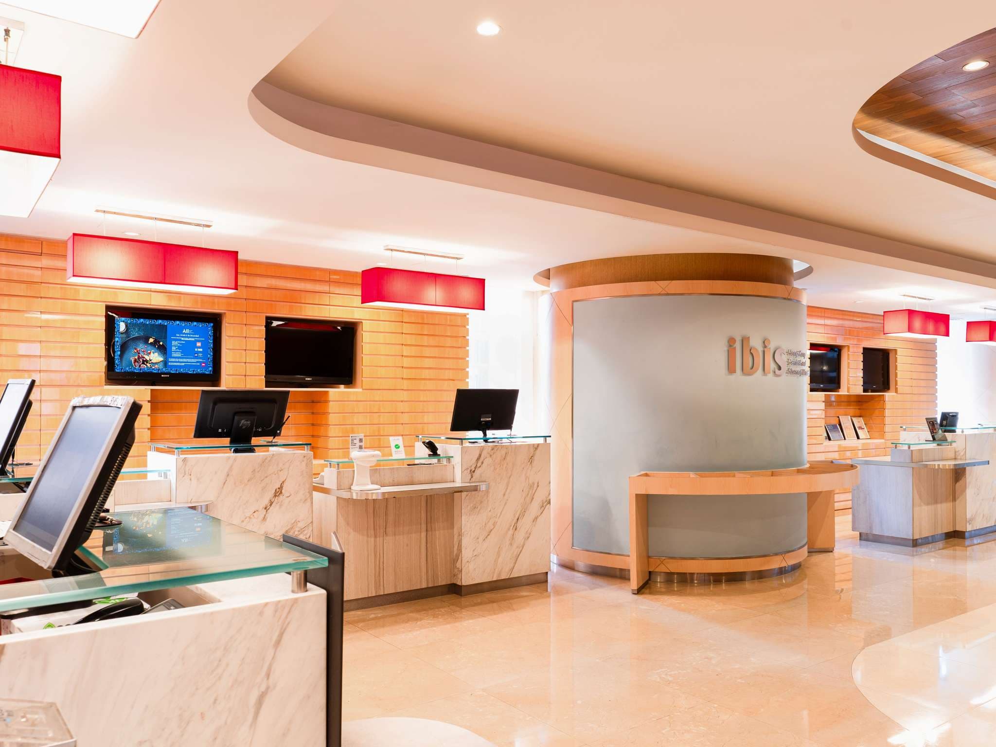 宜必思香港中上環酒店 ( Ibis Hong Kong Central and Sheung Wan Hotel )